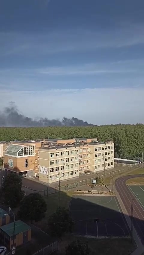 Brand in de fabriek in Vidnoye in de regio Moskou