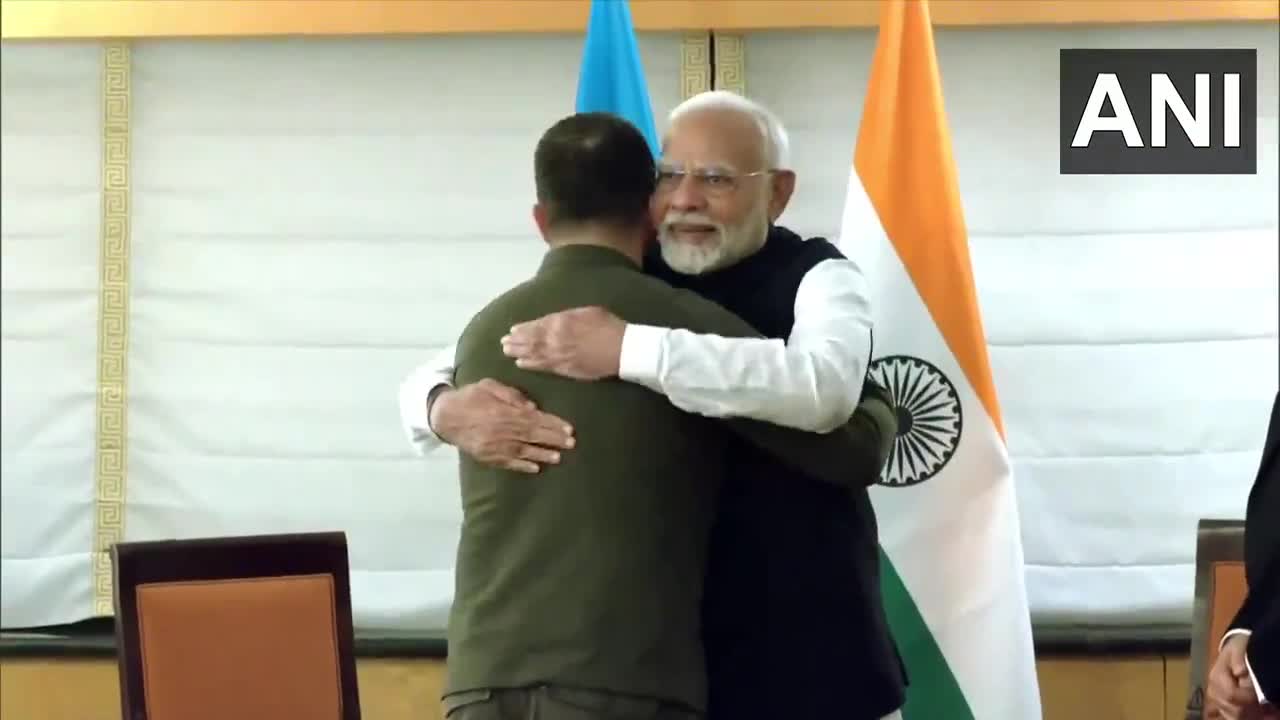 Premier Indii Narendra Modi odbywa dwustronne spotkanie z prezydentem Ukrainy Wołodymyrem Zełenskim w Nowym Jorku, USA (Źródło: ANI/DD News)