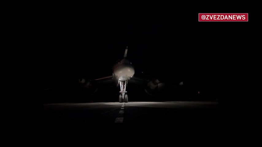 نفذت قاذفتان من طراز Tu-95MS تابعتان للقوات الجوية الروسية تحليقًا مقررًا فوق المياه المحايدة لبحر بيرنغ بالقرب من الساحل الغربي لألاسكا. ورافقتهما طائرات Su-35S وSu-30SM التابعة للقوات الجوية الفضائية الروسية.