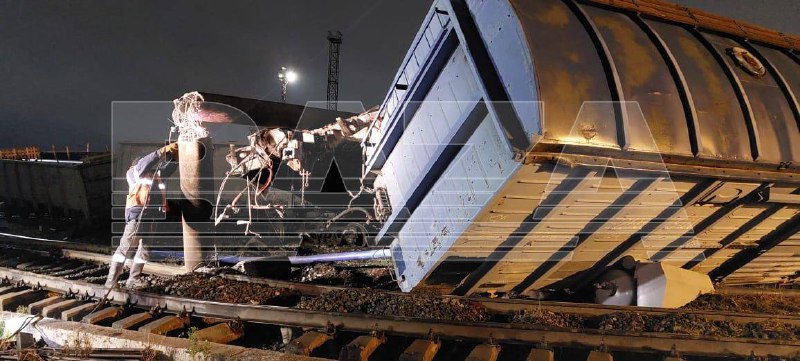 7 Güterzugwaggons entgleist am Bahnhof Murom in der Region Wladimir