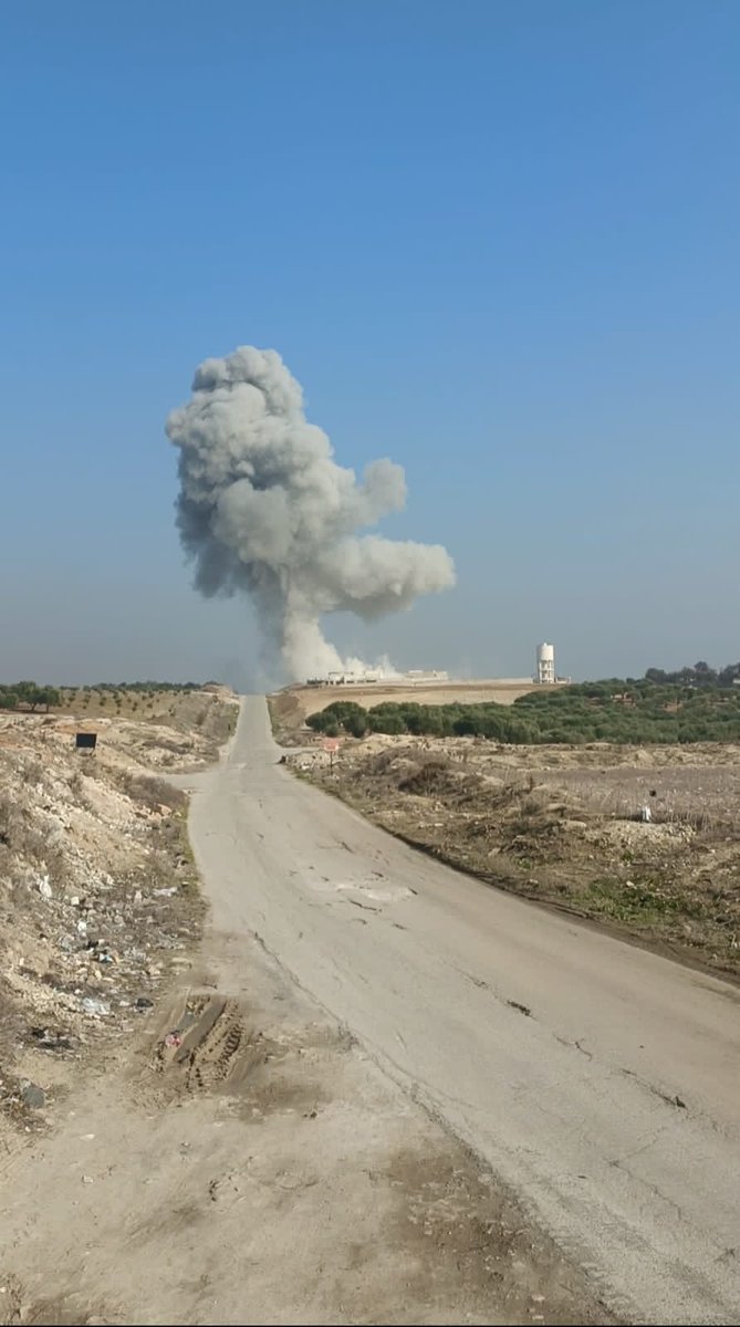 Russian aircraft target Jisr al-Shughour city, west of Idlib