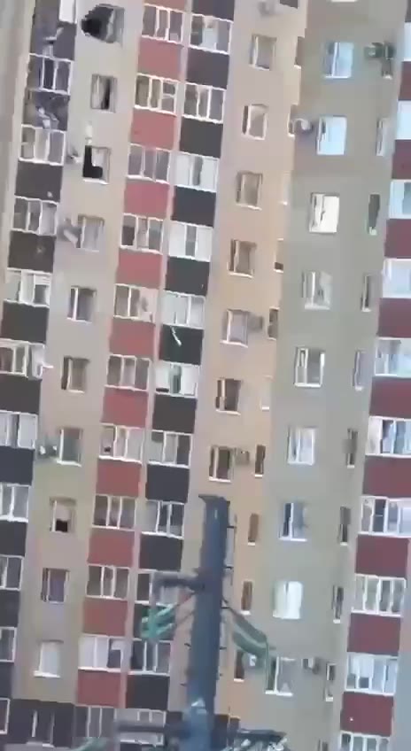 Aardgas ontploft in woonhuis in Stavropol, één appartement verwoest