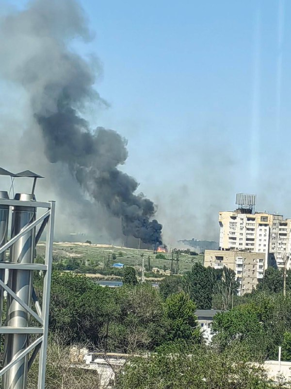 Großbrand in der Nähe des Kraftwerks Tets-5 in Saratow