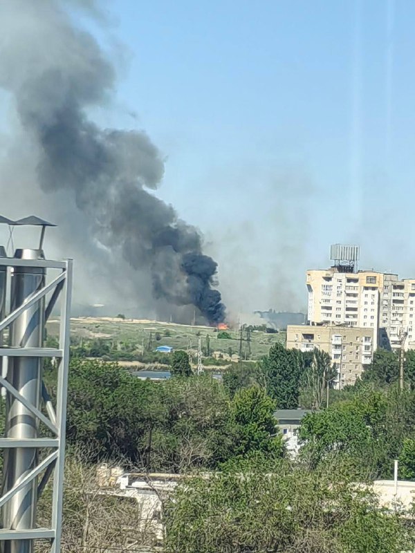 Großbrand in der Nähe des Kraftwerks Tets-5 in Saratow