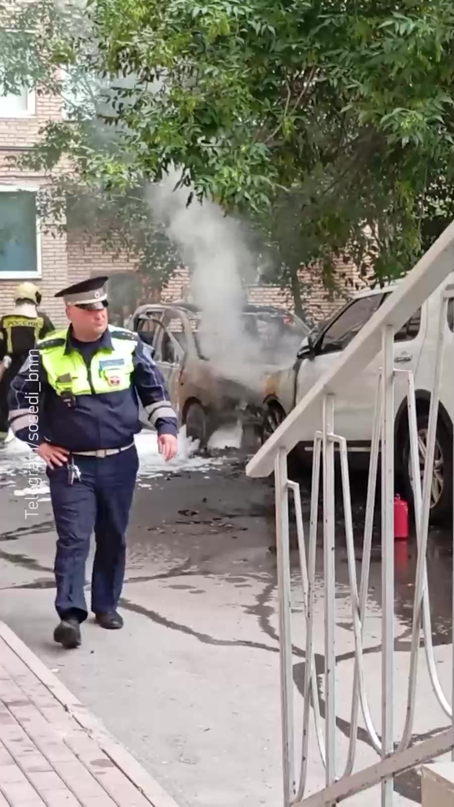 A vehicle exploded and caught fire in Central part of Moscow 