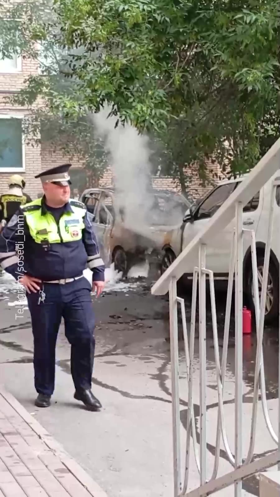 A vehicle exploded and caught fire in Central part of Moscow 