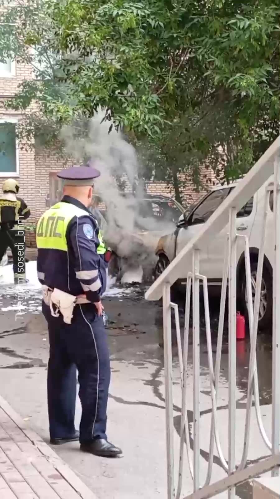 A vehicle exploded and caught fire in Central part of Moscow 