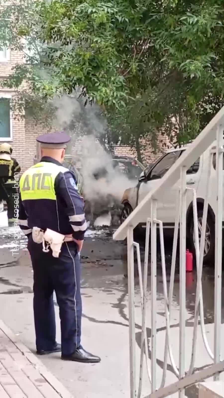 A vehicle exploded and caught fire in Central part of Moscow 