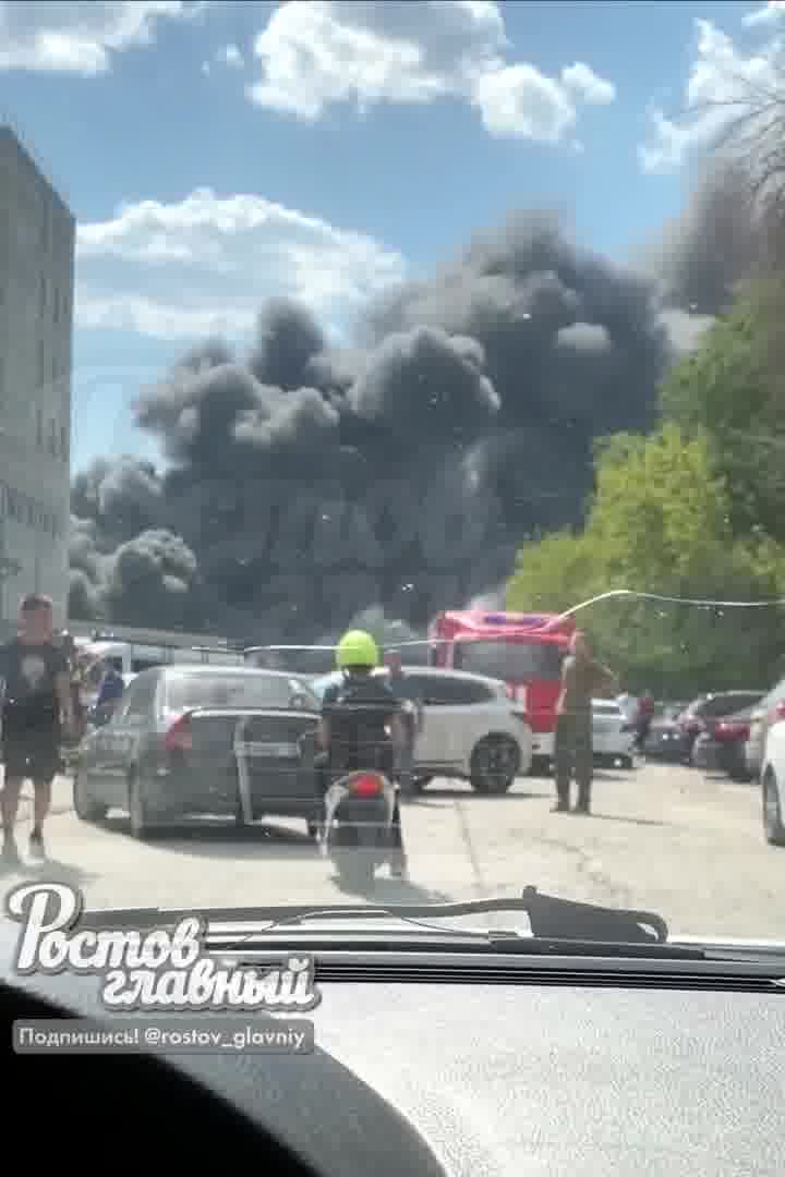 Big fire reported at warehouses in Rostov