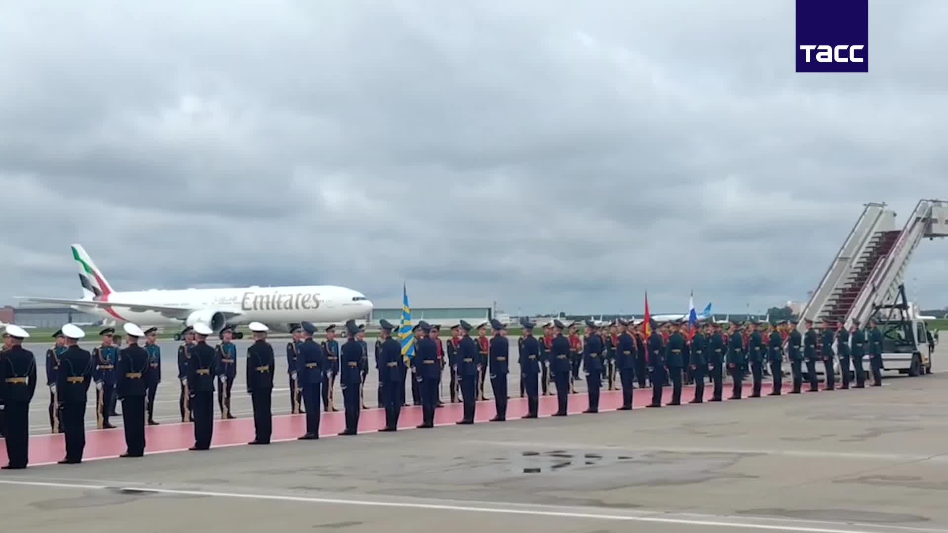 נשיא איחוד האמירויות הערביות, שייח' מוחמד בן זאיד אל-נהיאן, הגיע לביקור רשמי ברוסיה.