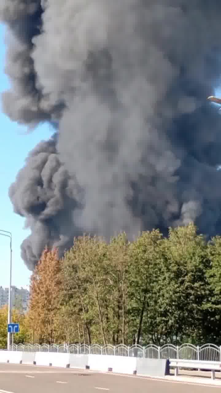 Big fire with explosions reported in Balashikha of Moscow region