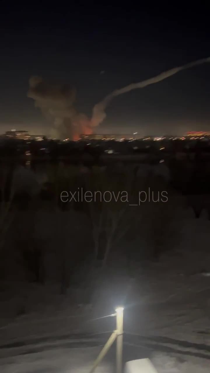 Violent explosions in Afipskiy of Krasnodar Krai, traces of air defense missiles seen