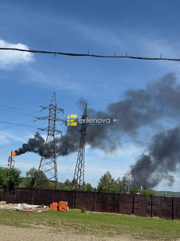 Fire at the oil refinery in Komsomolsk-on-Amur, Khabarovskiy kray