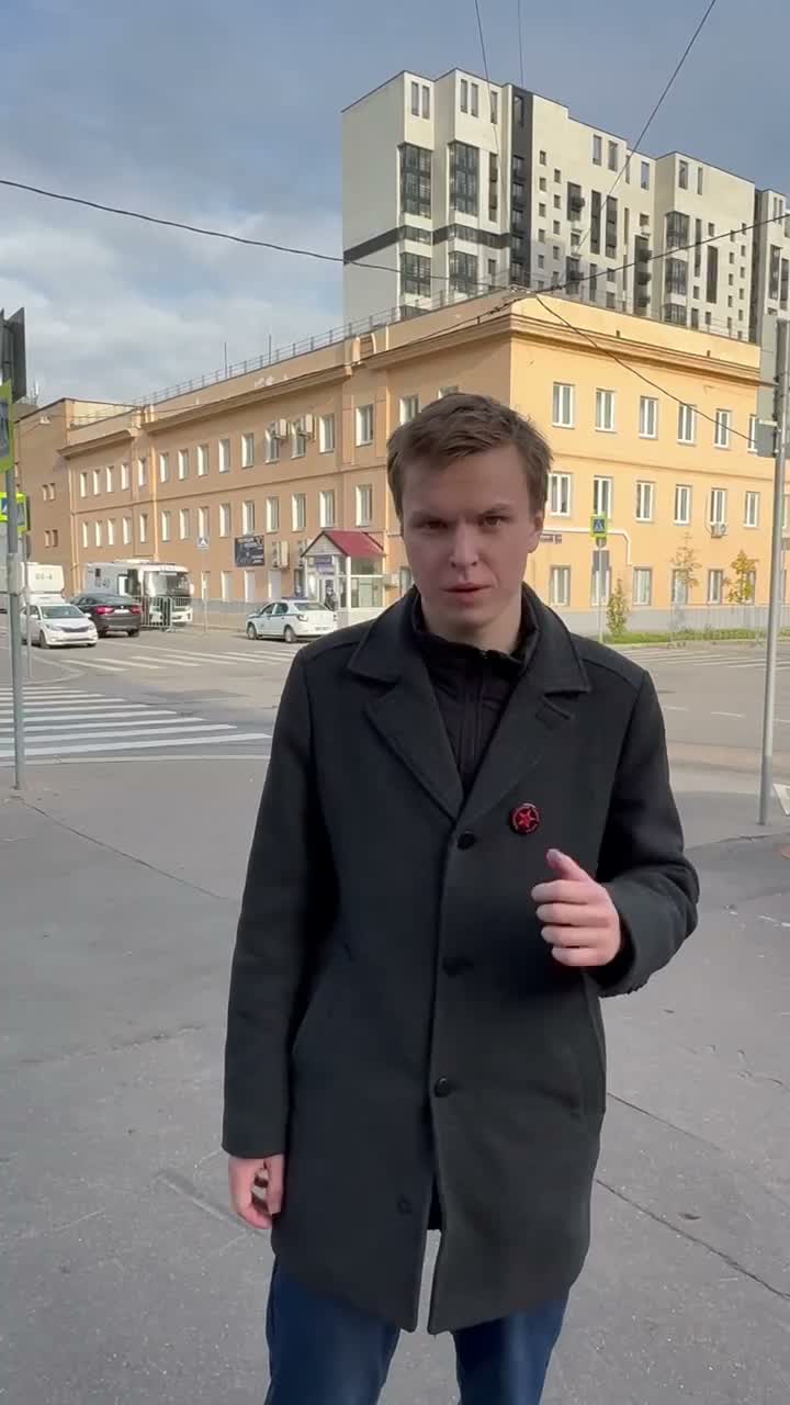 Plus de 60 personnes arrêtées lors d'une manifestation autorisée par le KPRF à Moscou, commémorant le massacre du 13 octobre 1993.