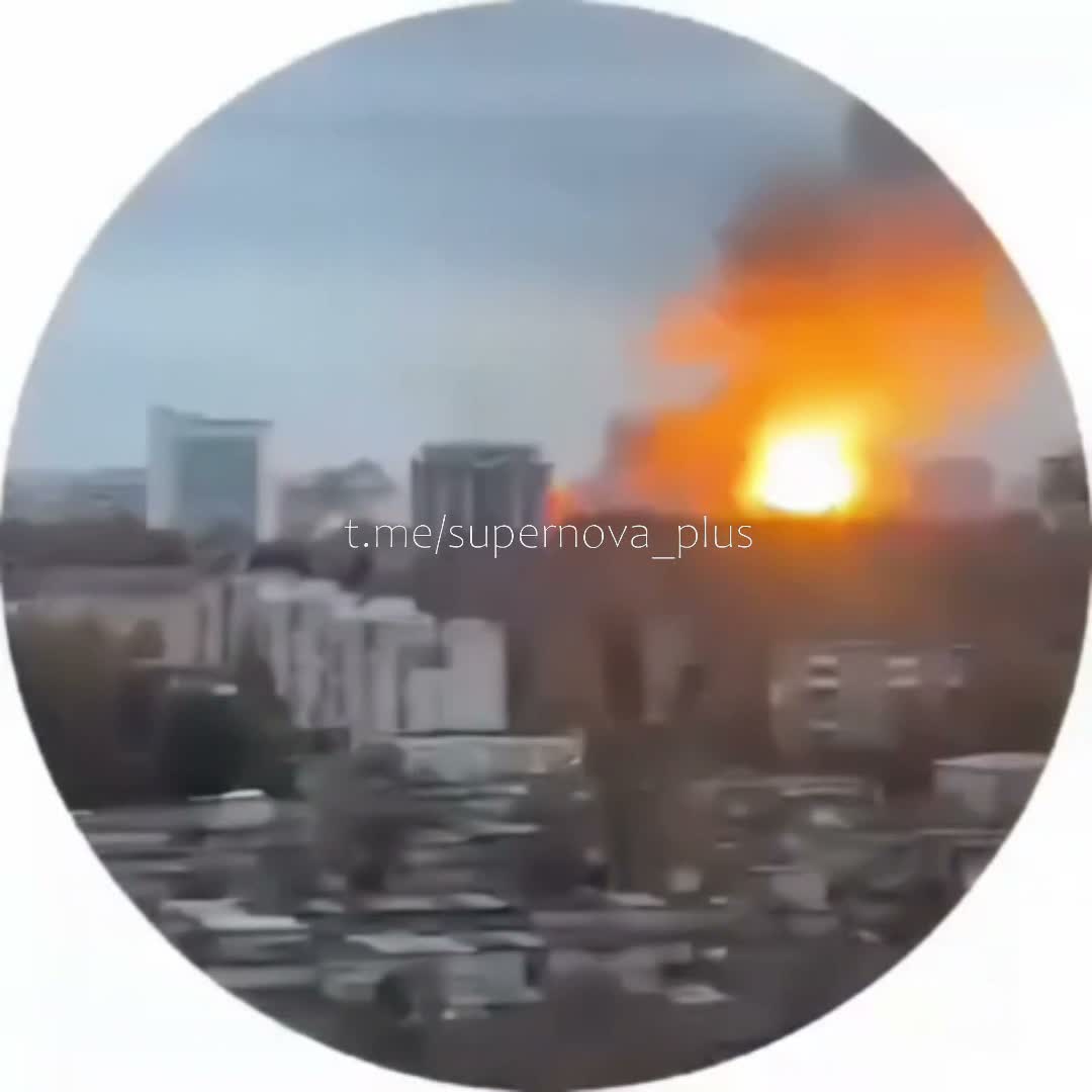 Moment of a missile strike at the Proton military plant in Oryol today